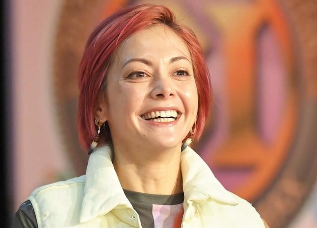 土屋アンナの憧れ 45歳の美貌に「ミラクル」の声 リアル人魚、夫は