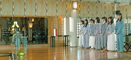 　ヒット祈願を行うブルーベリーソーダ