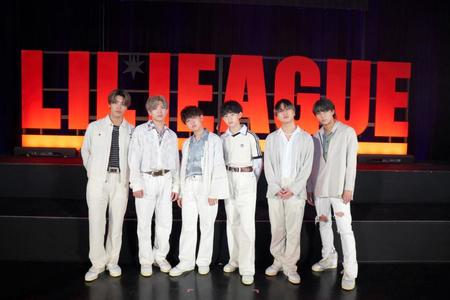 　初のファンクラブイベントを行ったＬＩＬ　ＬＥＡＧＵＥの（左から）岩城星那、山田晃大、百田隼麻、難波碧空、岡尾真虎、中村竜大