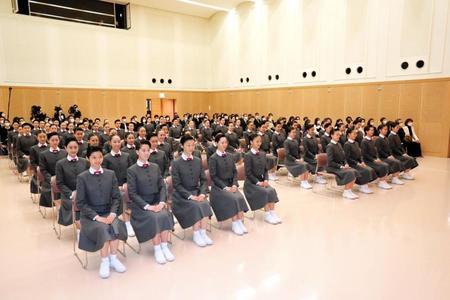 　宝塚音楽学校１１１期入学式