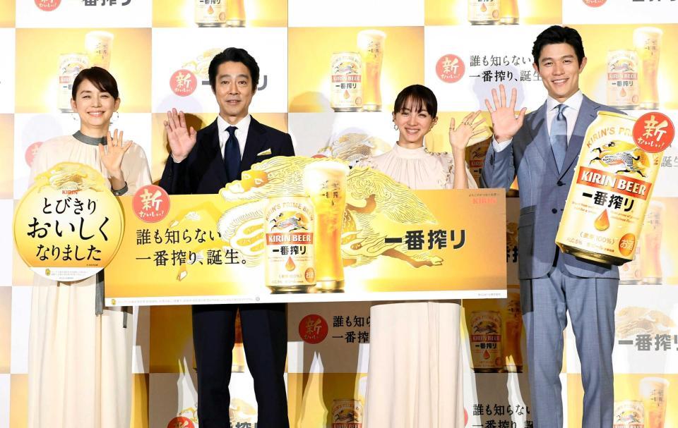 　（左から）石田ゆり子、堤真一、満島ひかり、鈴木亮平