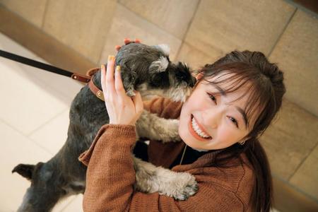 　福原遥のフォトブック「ｇｉｆｔ」より