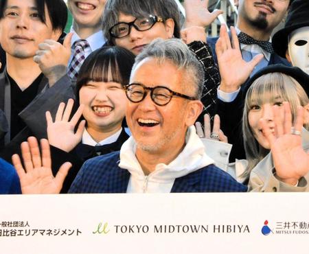 　「Ｈｉｂｉｙａ　Ｆｅｓｔｉｖａｌ２０２３」オープニングセレモニーに出席した宮本亞門氏＝東京ミッドタウン日比谷