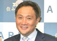 　竹原慎二氏