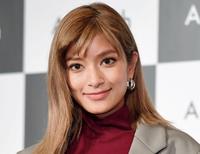 　ローラ