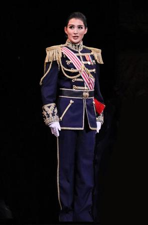 「舞姫」に主演した聖乃あすか