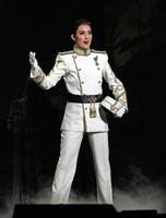 宝塚 花組・聖乃あすか主演 バウ「舞姫」開幕 軍服姿も美しく