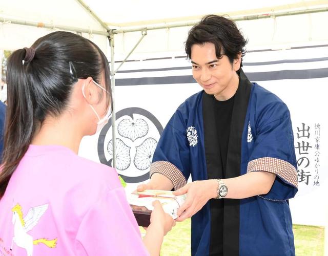 松潤家康 浜松まつりで地元小学生＆高校生に特製弁当差し入れ 自ら監修