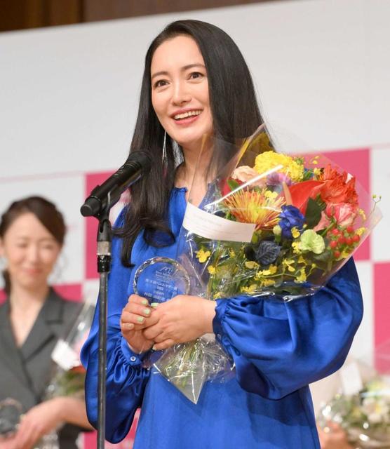 仲間由紀恵ベストマザー賞 双子の4歳男児のママ「楽しくも慌ただしい