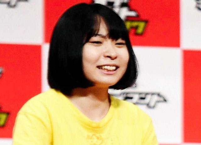 誰と誰？　美女に激変話題のアンゴラ村長　スーパー３助とオシャレ恋人風の姿「可愛すぎ」「隣は誰？」「ヨリ戻っちゃう？」