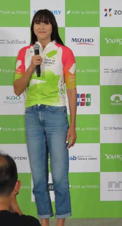 　記者発表会に出席した道端カレン