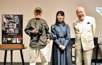 　（左から）長浜治氏、中江有里、北方謙三氏
