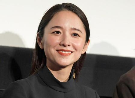 　堀田真由