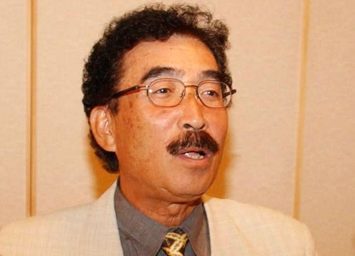 　青芝フック＝２００２年撮影