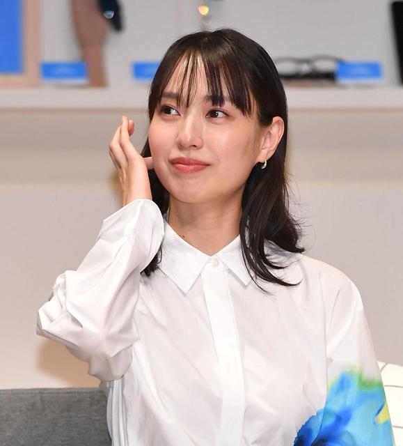 戸田恵梨香 出産直後とは思えぬスレンダーで初の公式の場 会場ざわつく 爽やか白ワンピ/芸能/デイリースポーツ online