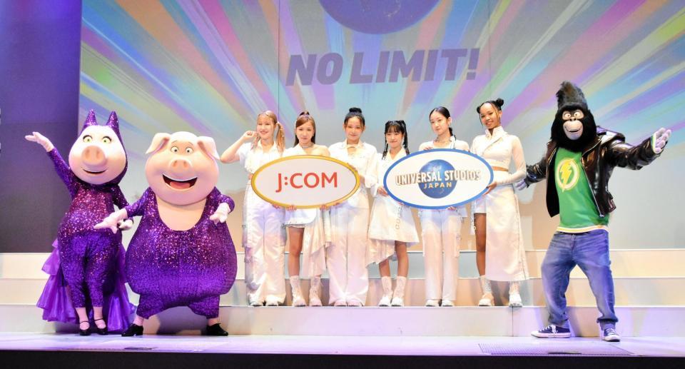 　ＵＳＪでライブイベント行ったＬｉｔｔｌｅ　Ｇｌｅｅ　Ｍｏｎｓｔｅｒ。（左から）ロジータ、グンター、かれん、ＭＡＹＵ、ミカ、アサヒ、結海、ｍｉｙｏｕ、ジョニー