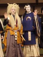 　初日前会見を行った（左から）尾上右近、尾上松也