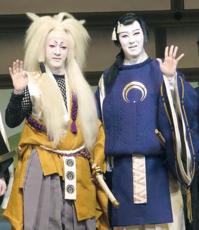 　尾上右近（左）と尾上松也