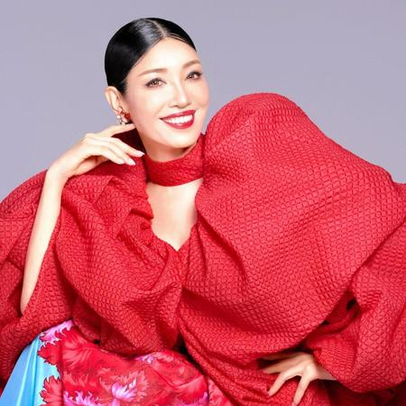 　「アンミカーニバル」を配信するアンミカ