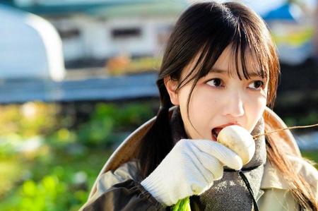 　写真集のカット©乃木坂４６久保史緒里１ｓｔ写真集「交差点」／集英社　撮影／細居幸次郎