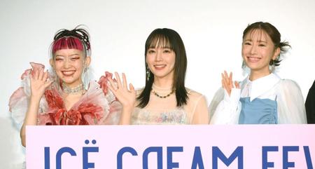 （左から）詩羽、吉岡里帆、松本まりか（撮影・堀内翔）