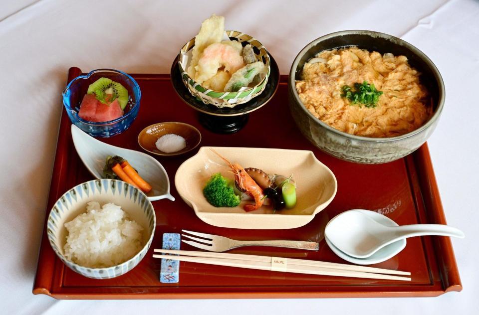 藤井聡太王位が昼食に選んだ玉子とじのうどん膳