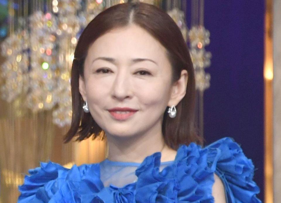 松雪泰子５０歳 白Ｔで顔アップ自撮り 最新姿が美貌「キレイ」「同世代の希望の光」「白鳥麗子さま♥」/芸能/デイリースポーツ online