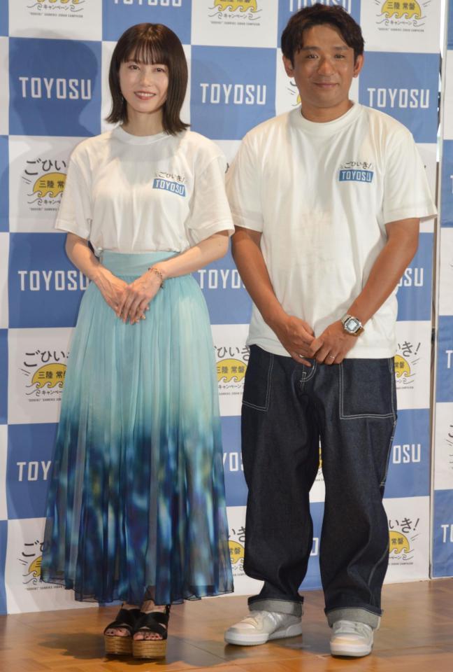 　トークイベントに出席した（左から）横山由依、酒井健太