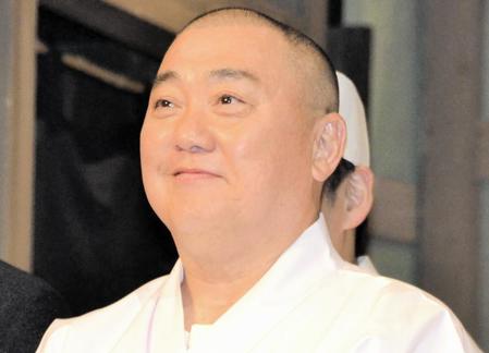 　極楽とんぼ・山本圭壱