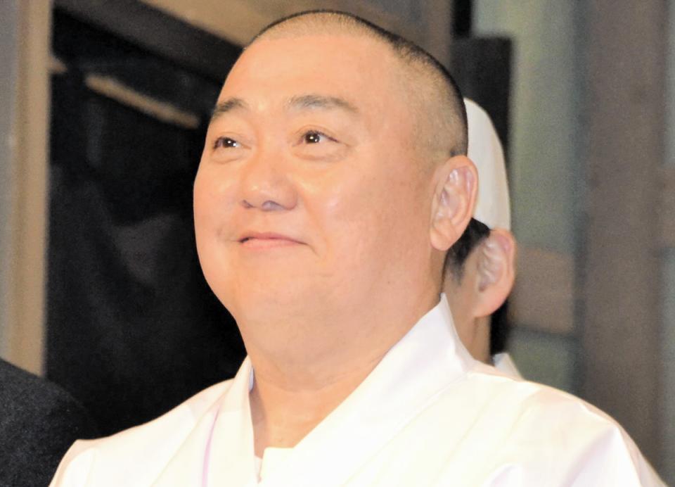 　極楽とんぼ・山本圭壱