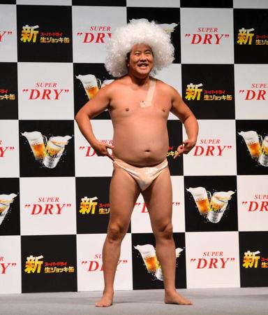 　「安心してください！履いてますよ！」と堂々としたとにかく明るい安村