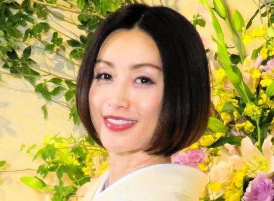 　酒井法子