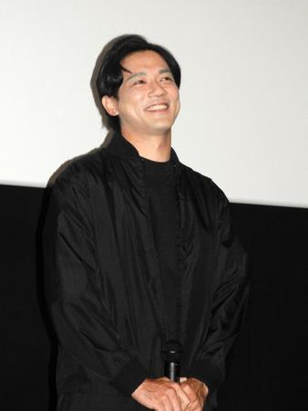 　舞台あいさつに出席した小澤雄太