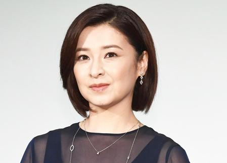 檀れい５１歳のメガネ＆オールバックに称賛「美しすぎ」「知的」「眼鏡美人」装飾品に質問多数「どちらの？」/芸能/デイリースポーツ online