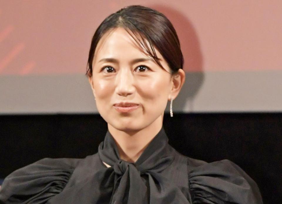 ４児ママ東原亜希４０歳のショーパンがまぶしい「痛々しい？」自虐も