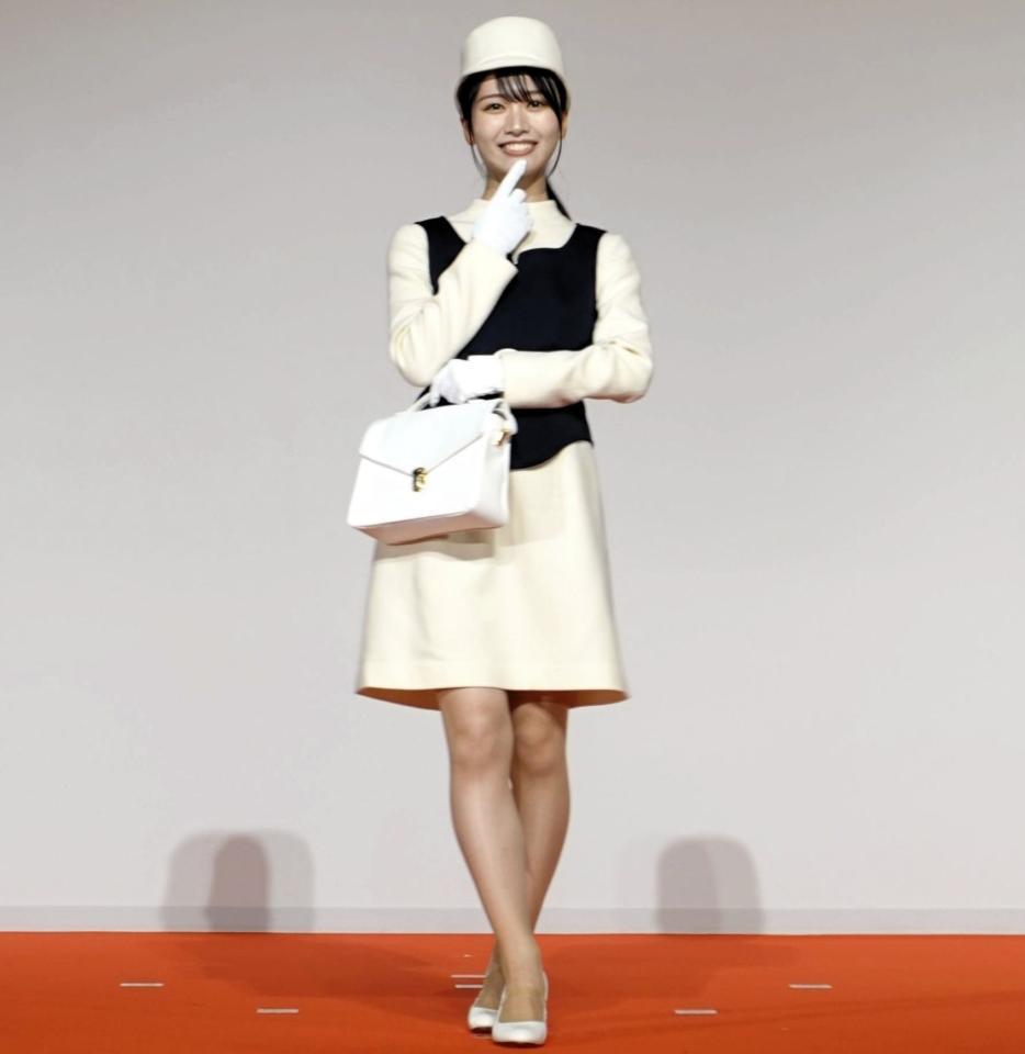 　ＥＸＰＯ’７０ユニフォームファッションショーに登場したＮＭＢ４８・池帆乃香