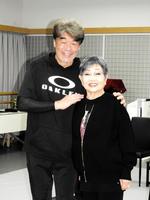 　取材会を行った泉ピン子（右）と村田雄浩