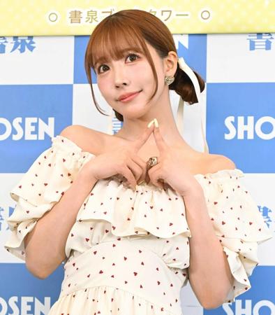 　最後のヘアヌード写真集発売した三上悠亜（撮影・金田祐二）