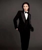 　最新アルバムでニュービジュアルを解禁した氷川きよし