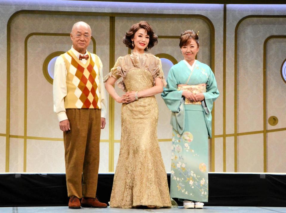 大地真央 芸能生活５０周年記念公演 舞台「最高のオバハン」で「スカッ