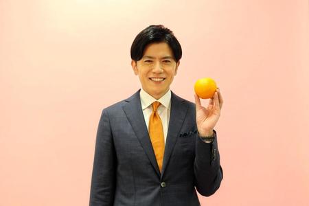 　「旬感ＬＩＶＥ　とれたてっ！」のＭＣを務める青木源太