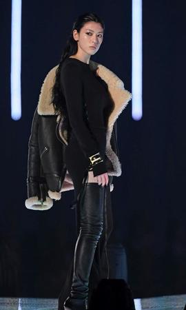 　三吉彩花（撮影・三好信也）