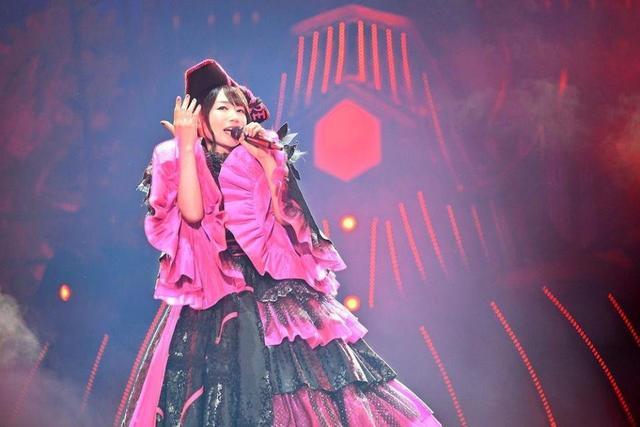 水樹奈々「みんなの声なくして完成しません」 1万2000人大興奮 4
