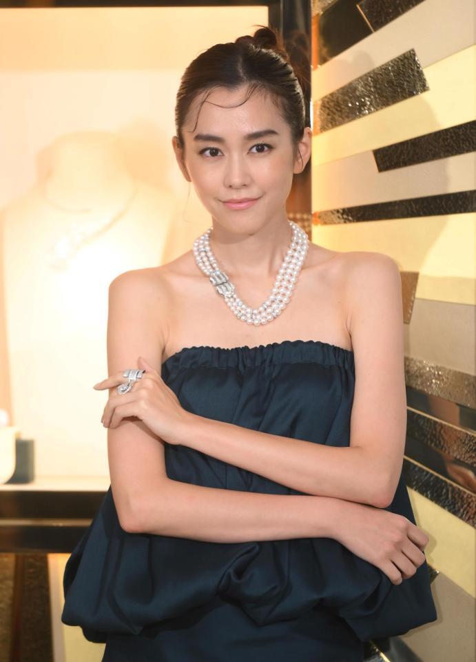 　ＢＯＵＣＨＥＲＯＮ銀座本店オープニングセレモニーに登場した桐谷美玲（撮影・堀内翔）