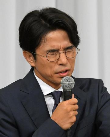 　ジャニー喜多川氏について悲痛な思いを語る井ノ原快彦（撮影・伊藤笙子）