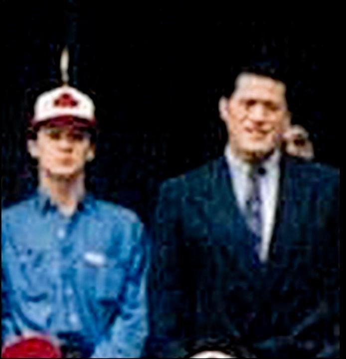 若かりし日の福山雅治（左）とアントニオ猪木さん