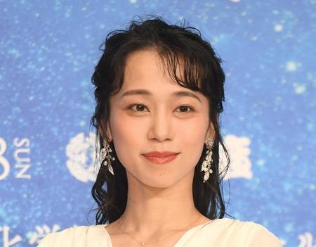 元宝塚雪組トップ娘役・真彩希帆　脚本・演出家の生田氏と結婚