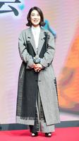 　試写会に登場した筒井真理子（撮影・三好信也）