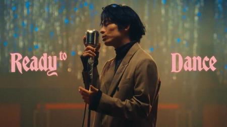 　三宅健がデジタルシングルで公開したＭＶのシーン　©ＴＯＢＥ　Ｃｏ．，　Ｌｔｄ．