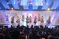 　初パフォーマンスするＳＫＥ４８の１２期生＝名古屋国際会議場センチュリーホールⓒ２０２３　Ｚｅｓｔ，Ｉｎｃ．